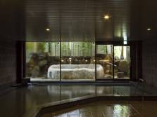 露天風呂が付いた大浴場「熊野湯」